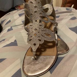 Dress sandals (Women’s)